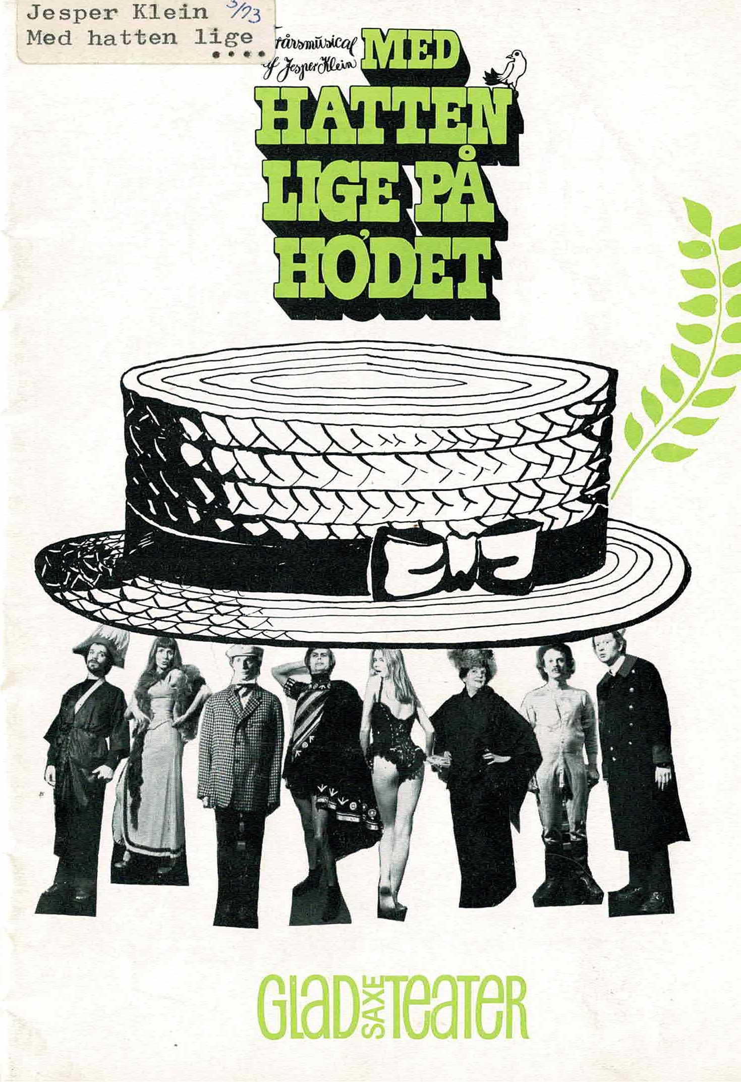 MED HATTEN LIGE PÅ HO'DET 1973